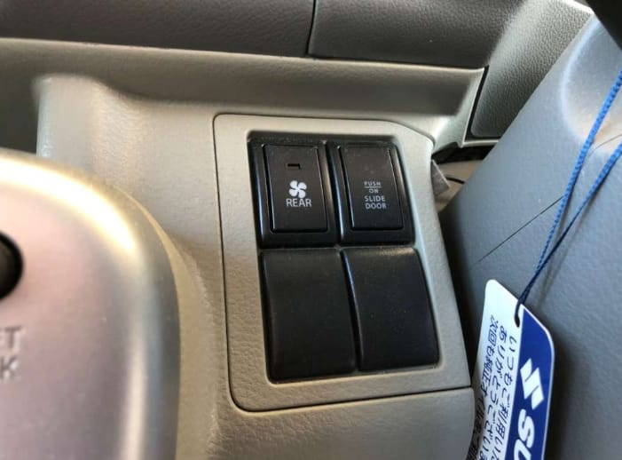 SUZUKI EVERY WAGON PZ TURBO - Image 8